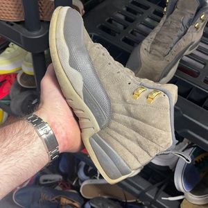 Jordan 12 8.5 laceless